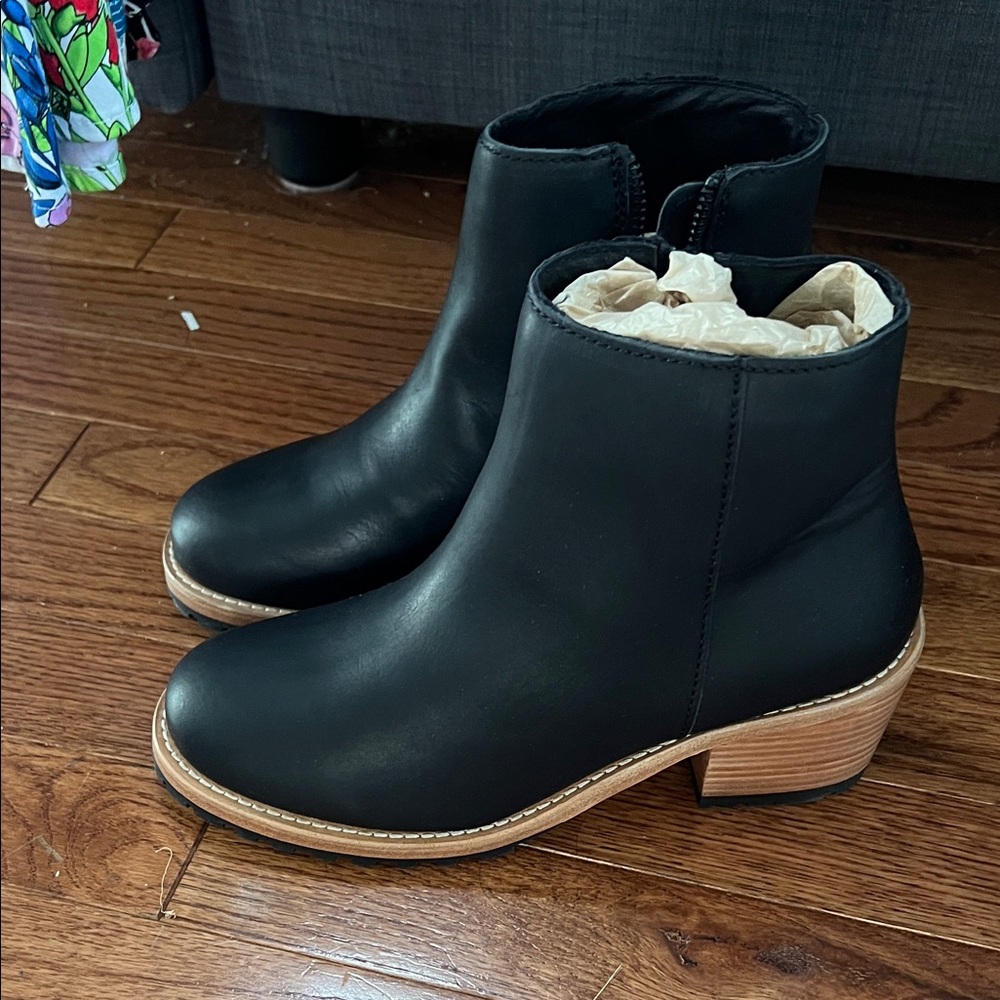 Elegant Black Leather Ankle Booties